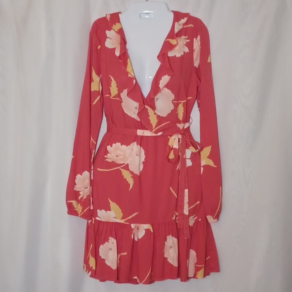 BILLABONG Women's Coral Floral Wrap Dress with Ruffle. Size SP